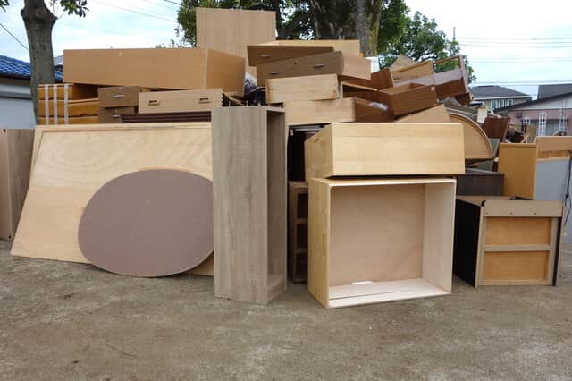 大量の大型家具