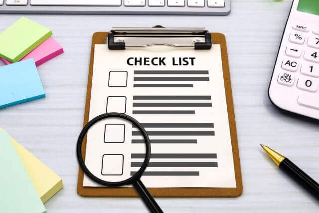 チェックリスとバインダー